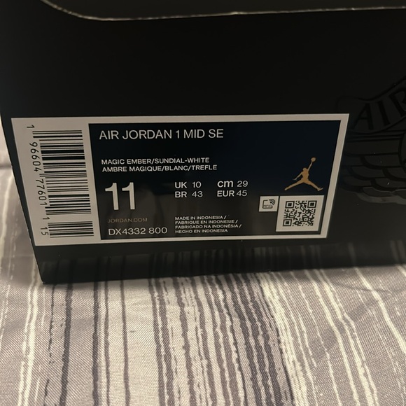 Jordan 1 Mid SE Flight Club Size 11 (Used) - Picture 10 of 14